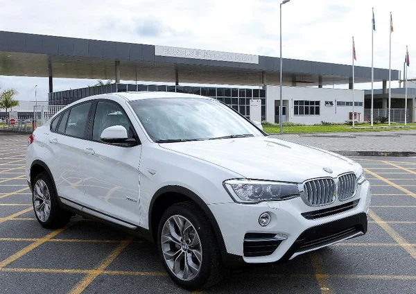 Luxuoso BMW X4 já fabricado no Brasil custa R$ 299.950
