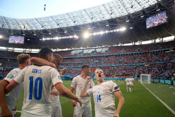 República Tcheca surpreende e elimina a Holanda da Eurocopa