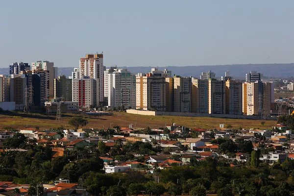 Prédios e casas