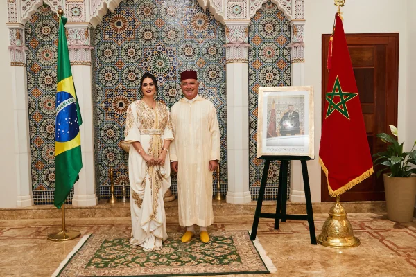 Embaixatriz Sihan Belamine e o Embaixador Nabil Adghoghi - Metrópoles