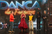 Luciano Huck com os novos participantes do Dança dos Famosos Luciano Huck com os novos participantes do Dança dos Famosos