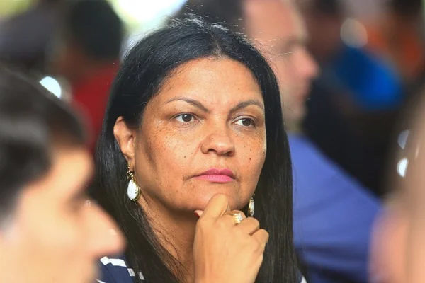 MPDFT denuncia Telma Rufino por compra de diplomas falsos