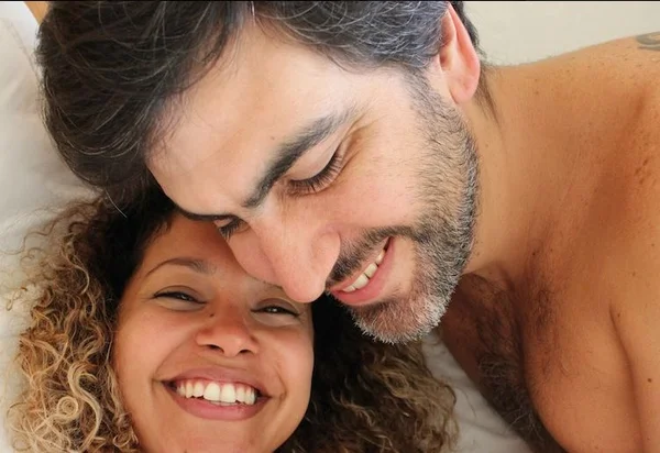 Cinthya Rachel, do Castelo Rá Tim Bum, anuncia 1ª gravidez