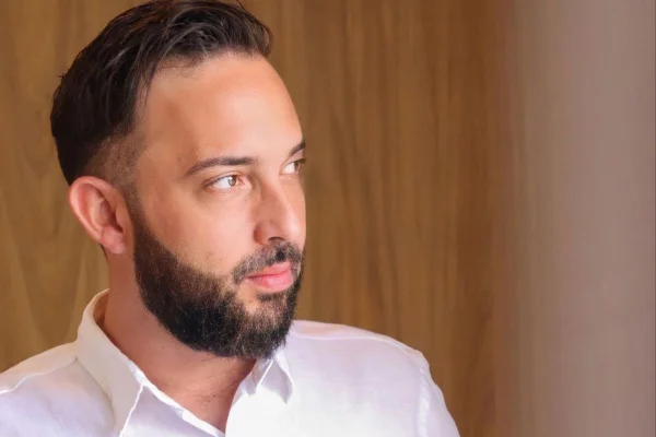 Após vídeo viralizar, advogada de irmão de Virginia se manifesta. Leia