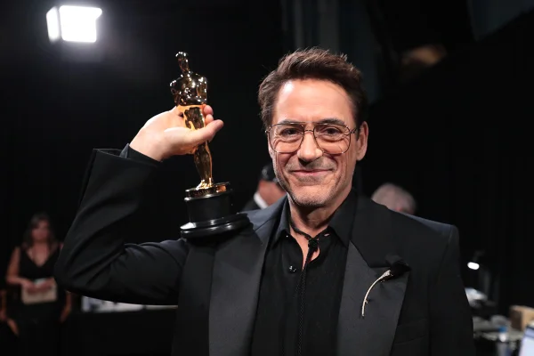 Relembre história de amor entre Robert Downey Jr. e atriz de Sex and the City