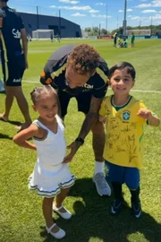 Mavie e Neymar Jr. Mavie e Neymar Jr.