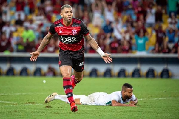 Com três de Gabriel, time misto do Flamengo goleia Cabofriense
