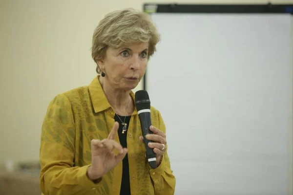 Yeda Crusius: “Mulheres estão rompendo com a polarização”