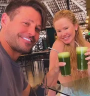 "Princesa", baba Dado Dolabella durante viagem com nova affair