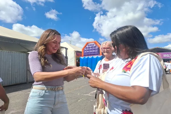 Congresso reúne milhares de mulheres no Parque da Cidade
