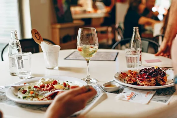 Escolhendo restaurantes: veja 8 dicas para acertar (e comer bem)