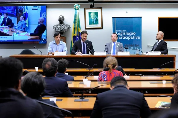 Acesso a dados de servidores faz clube de descontos ser criticado