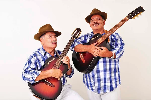 Zé Mulato e Cassiano agitam o Encontro de Violeiros e Violeiras do DF