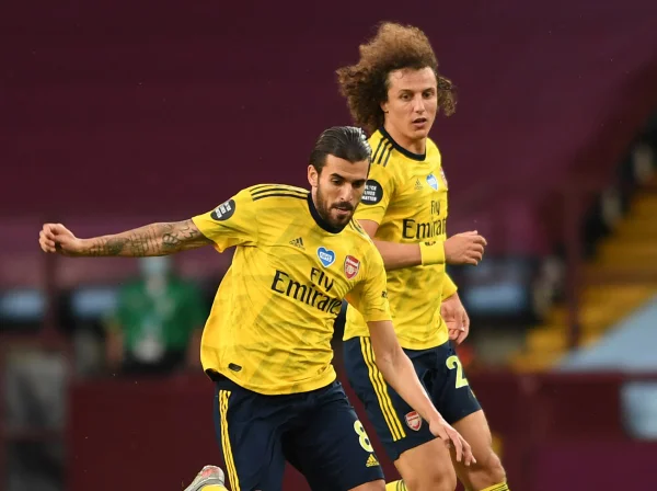 Porrada e sangue: David Luiz troca socos com colega de Arsenal em treino