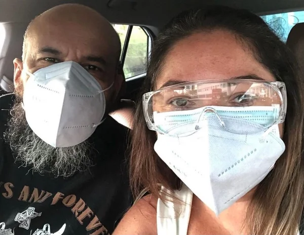 André Luiz Lopes e Letícia Valente Gouveia