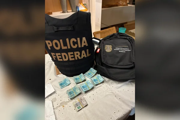 PF investiga magistrado suspeito de receber imóveis e dinheiro por decisões - destaque galeria PF investiga magistrado suspeito de receber imóveis e dinheiro por decisões - destaque galeria