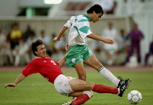 Ex-jogador que fez história na Copa do Mundo morre de coronavírus