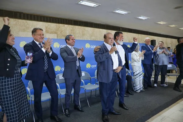 Ibaneis, deputados e secretários - Metrópoles
