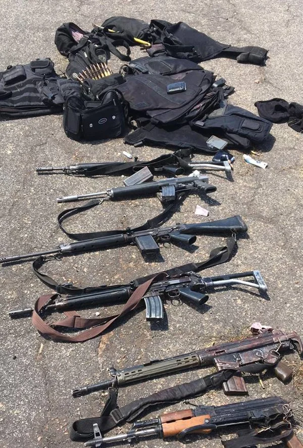 Armas apreendidas na Argentina seriam do Comando Vermelho, diz jornal