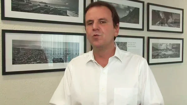 Eduardo Paes pede desculpas a Maricá após divulgação de ligação com Lula