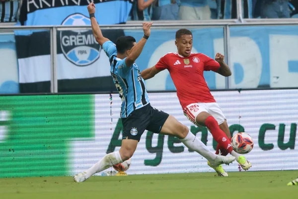 Imagem colorida do Gre-Nal 450 pelo campeonato gaúcho- Metrópoles