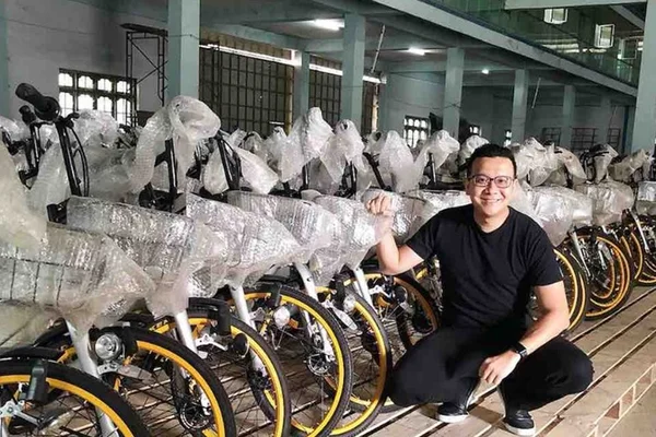 Empresário doa a crianças 10 mil bicicletas que seriam jogadas no lixo
