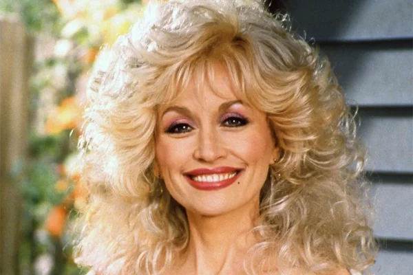 Famosos lamentam morte de Dolly Parton: “Uma das maiores artistas”