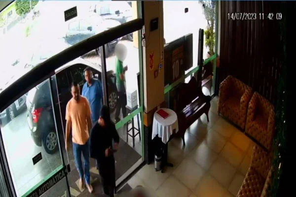 Vídeo mostra almoço entre policiais penais e faccionados do Comando Vermelho após fuga de presídio