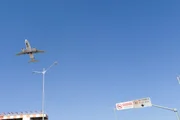 Avião decolando em Congonhas, em São Paulo Avião decolando em Congonhas, em São Paulo