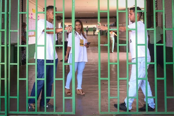 Sem “show dos atrasados”, começa segunda etapa do Enem 2019