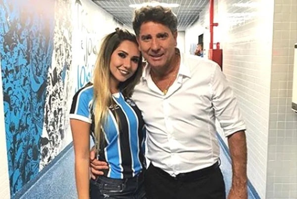 Carol Portaluppi faz algazarra com delegação do Grêmio e irrita pai