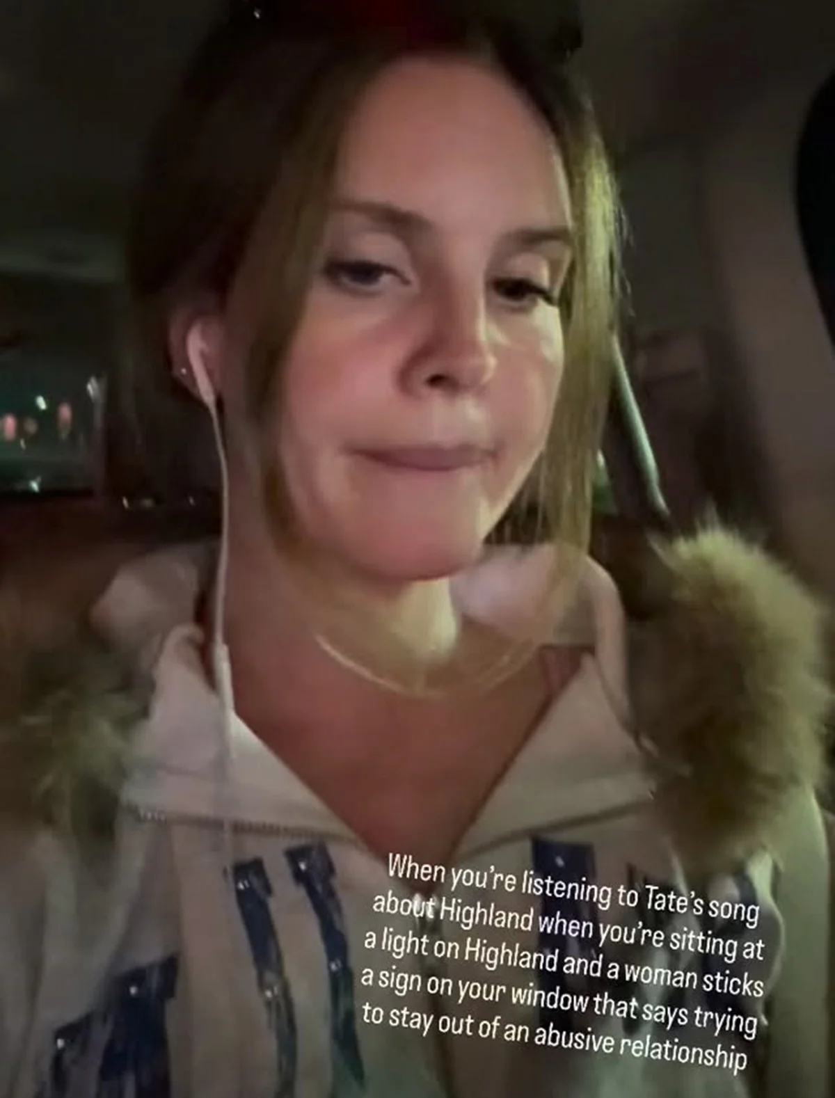 Lana Del Rey ajuda vítima de violência doméstica e aconselha: "Cuidado" Lana Del Rey ajuda vítima de violência doméstica e aconselha: "Cuidado"