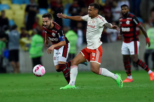 Brasileirão: Flamengo e Inter ficam no 0 x 0 e Palmeiras agradece