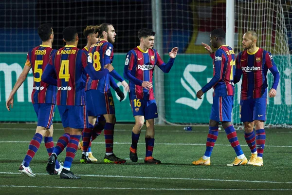 Barcelona deve R$ 2,1 bi a outros times: Palmeiras, Grêmio e Galo na lista