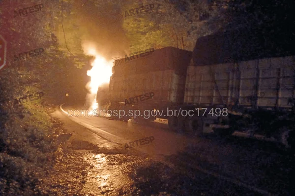 carreta fogo rodovia anchieta litoral sp