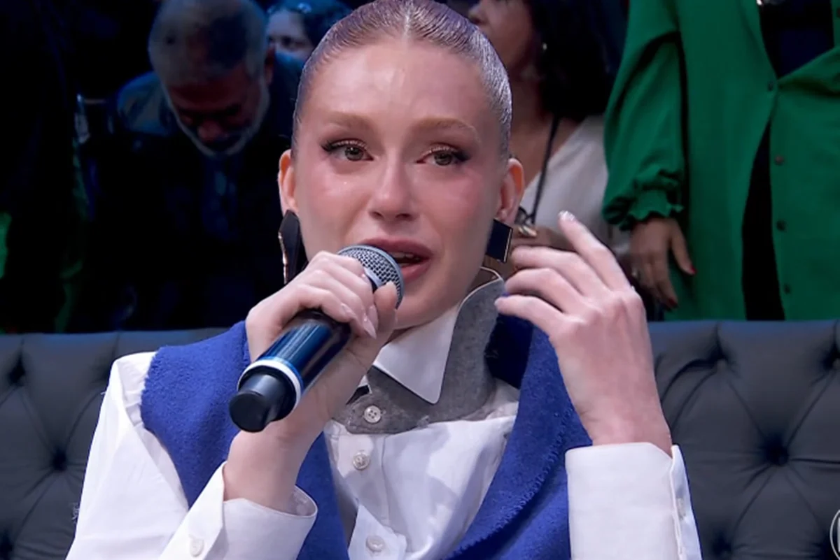 Marina Ruy Barbosa se emociona ao receber mensagem dos sobrinhos ao vivo Marina Ruy Barbosa se emociona ao receber mensagem dos sobrinhos ao vivo