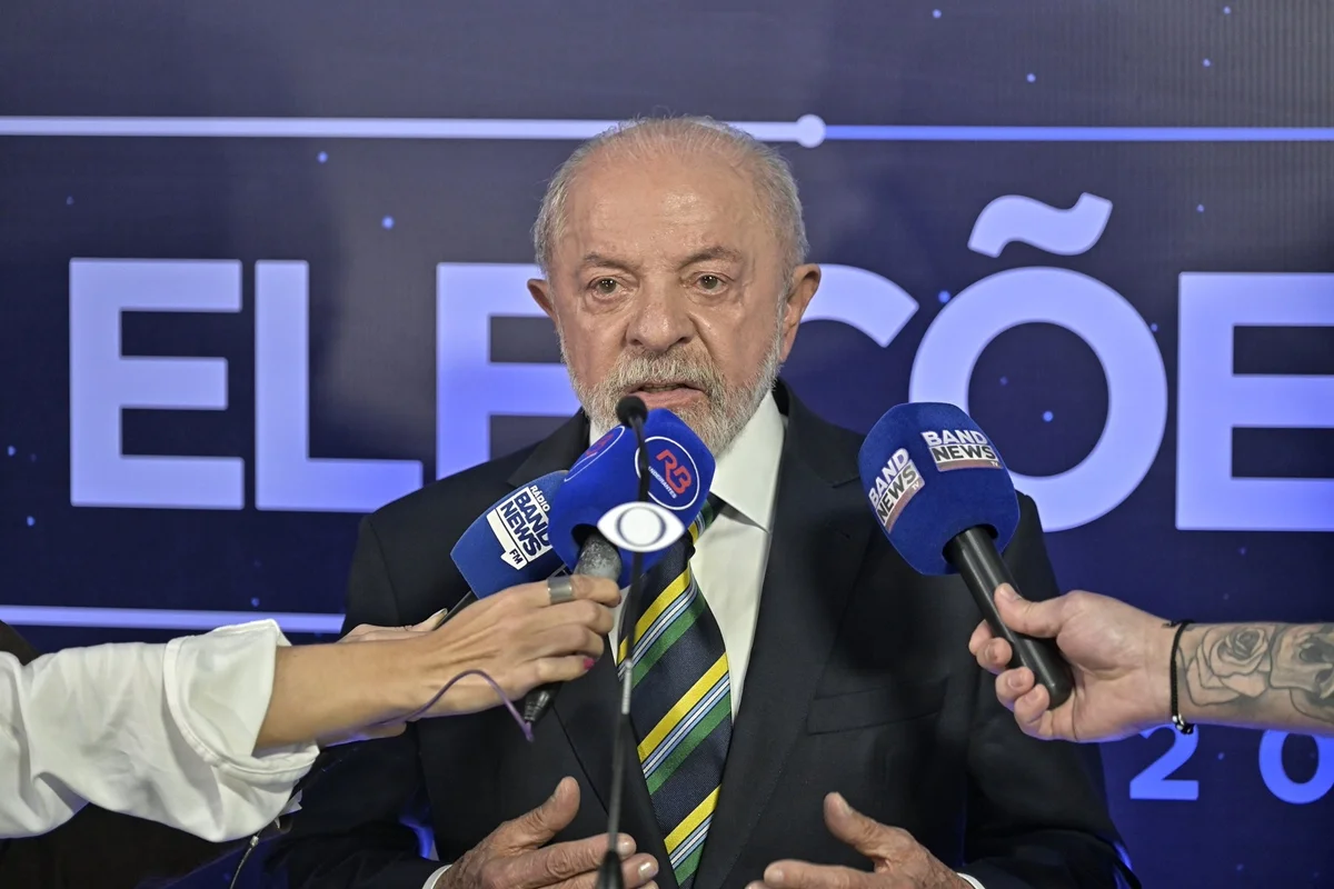 O presidente Lula O presidente Lula
