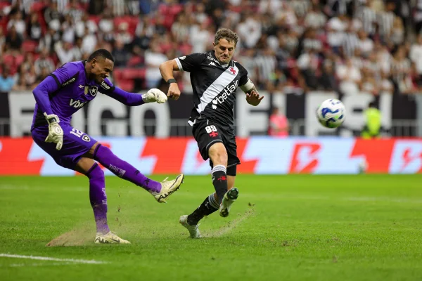 Foto colorida do jogo entre Vasco e Botafogo - Metrópoles