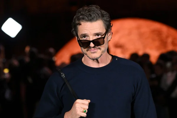 pedro pascal embaixador chanel - metrópoles