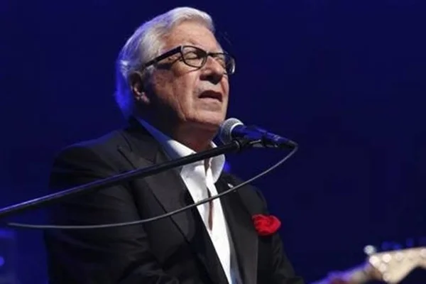 Peppino di Capri: “Pensei em desistir, mas na crise achei a luz”