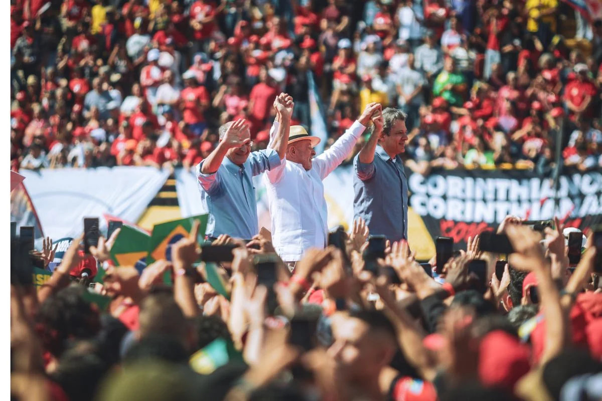 Alckmin, Lula e Haddad no primeiro ato da campanha da reeleição de Lula em São Bernardo do Campo, berço político do presidente Alckmin, Lula e Haddad no primeiro ato da campanha da reeleição de Lula em São Bernardo do Campo, berço político do presidente