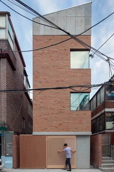Grown House - FHHH FRIENDS Grown House - FHHH FRIENDS