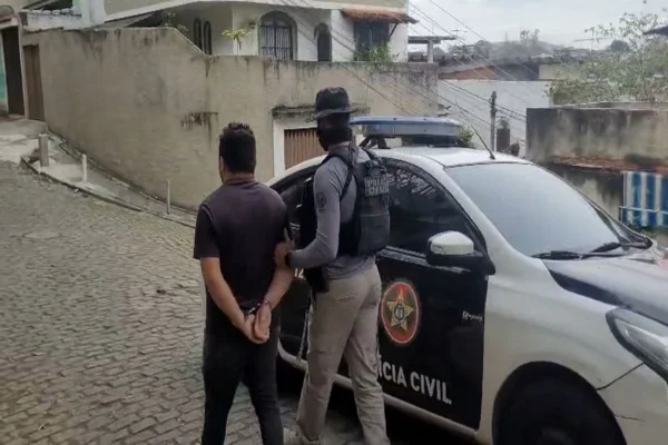 Polícia caça líderes de facção acusada de controlar território à força