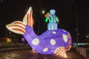 Esculturas gigantes e prédios iluminados transformam BH; veja fotos - imagem 2