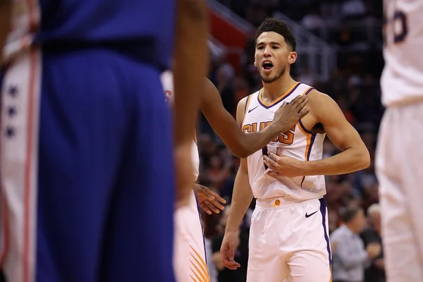 Phoenix Suns derrota Philadelphia e derruba último invicto da NBA
