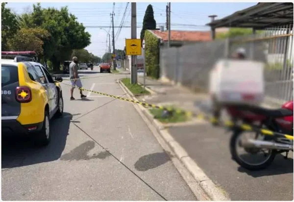 motoboy morre após bater contra caminhão