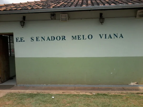 Alunos fazem sexo e usam drogas dentro de escola em Minas Gerais