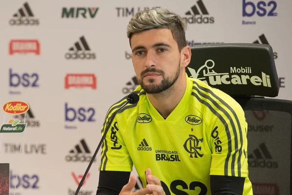 Baixa no Flamengo, Arrascaeta fica fora de convocação do Uruguai