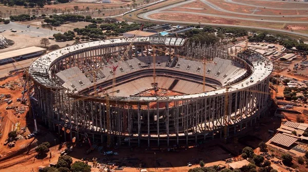 Restos a pagar em obra do Estádio Mané Garrincha somam R$ 12 milhões