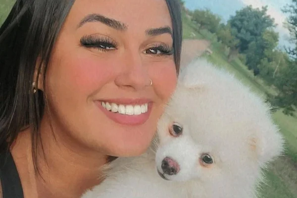 Emilly Talita postou um vídeo momentos após o ex-marido ter tirado a vida de seu cachorro, Theodoro. O homem está foragido, segundo a SSP - Metrópoles